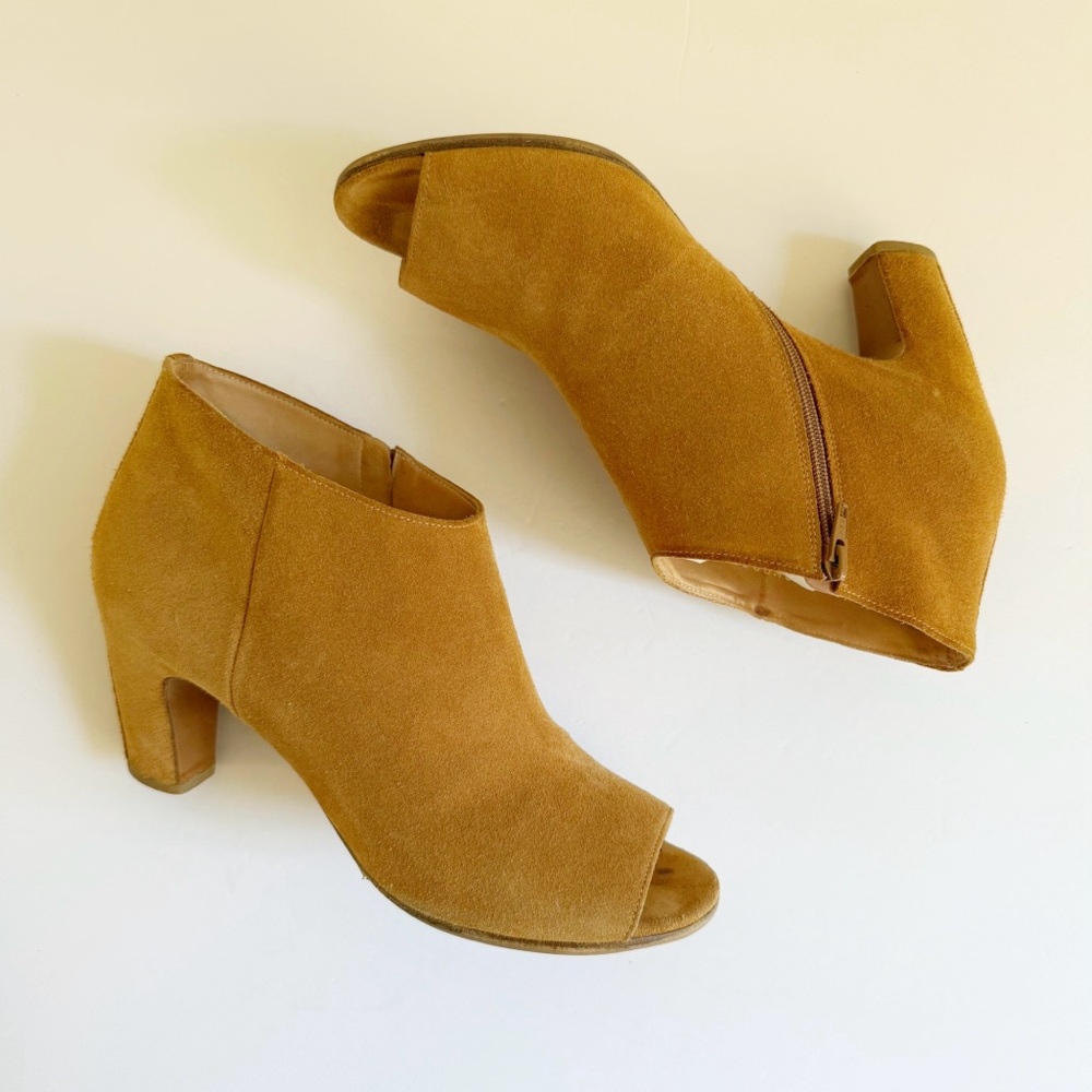 MAISON MARTIN MARGIELA TAN BROWN SUEDE PEEP TOE CHUNKY HEEL ANKLE BOOTS - Picture 2 of 10